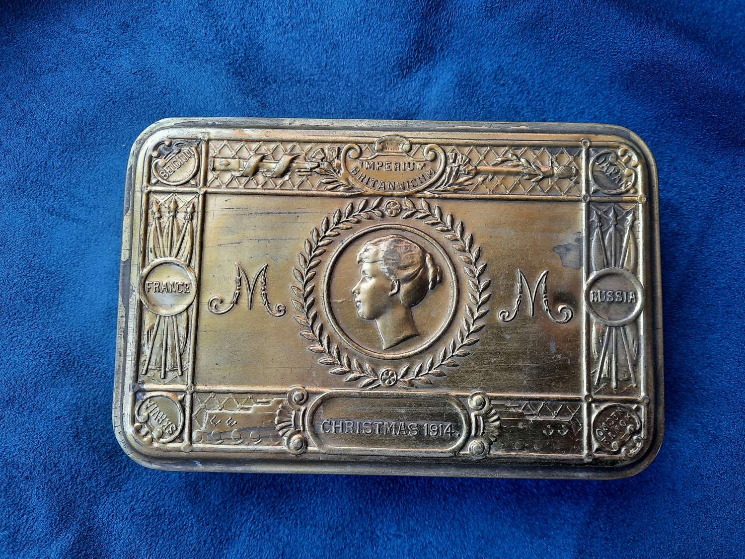 1914 Princess Mary Tin with Contents