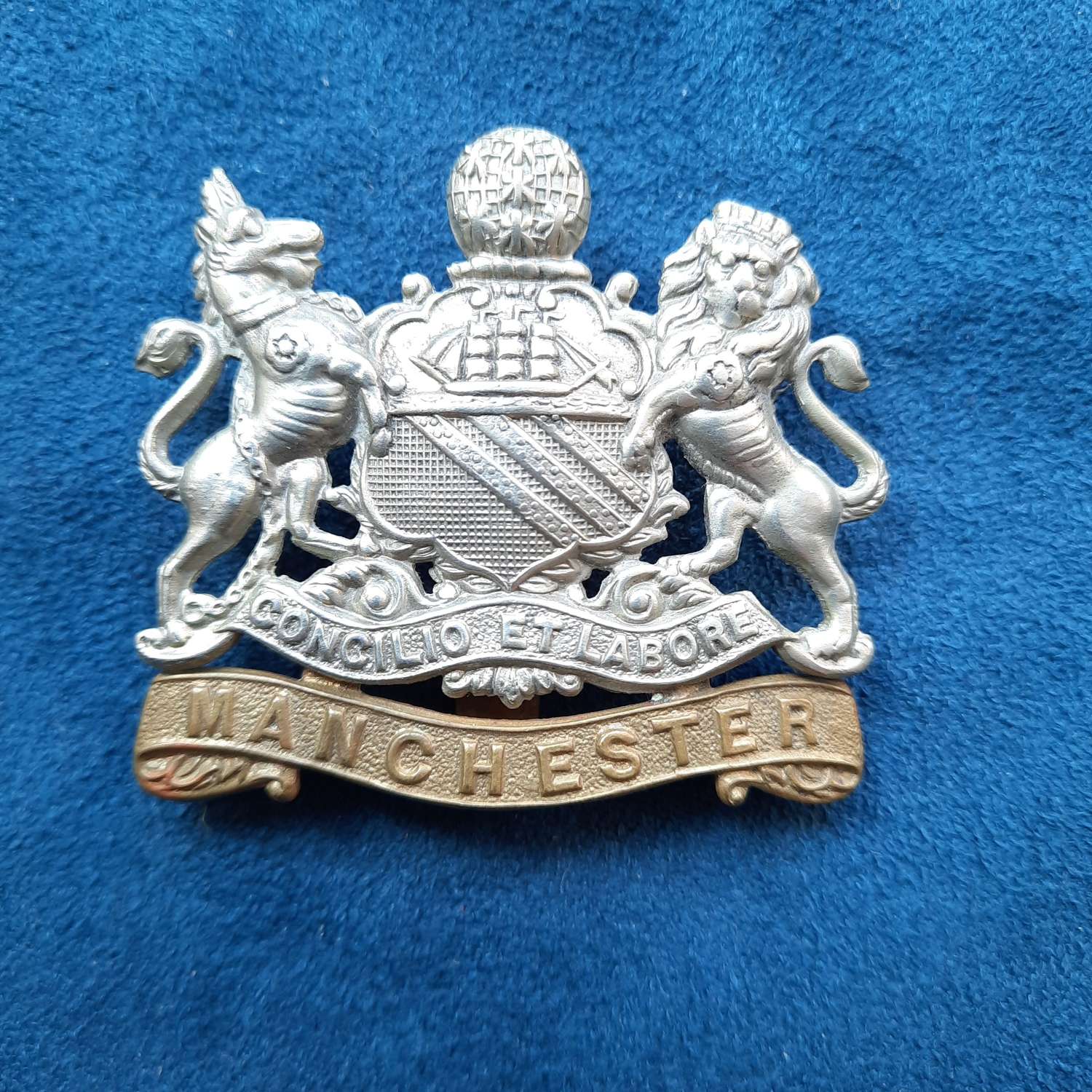 WW1 Manchester Regiment Cap Badge