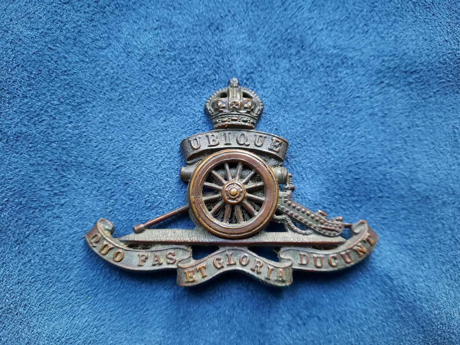 Royal Artillery Officer's Cap Badge