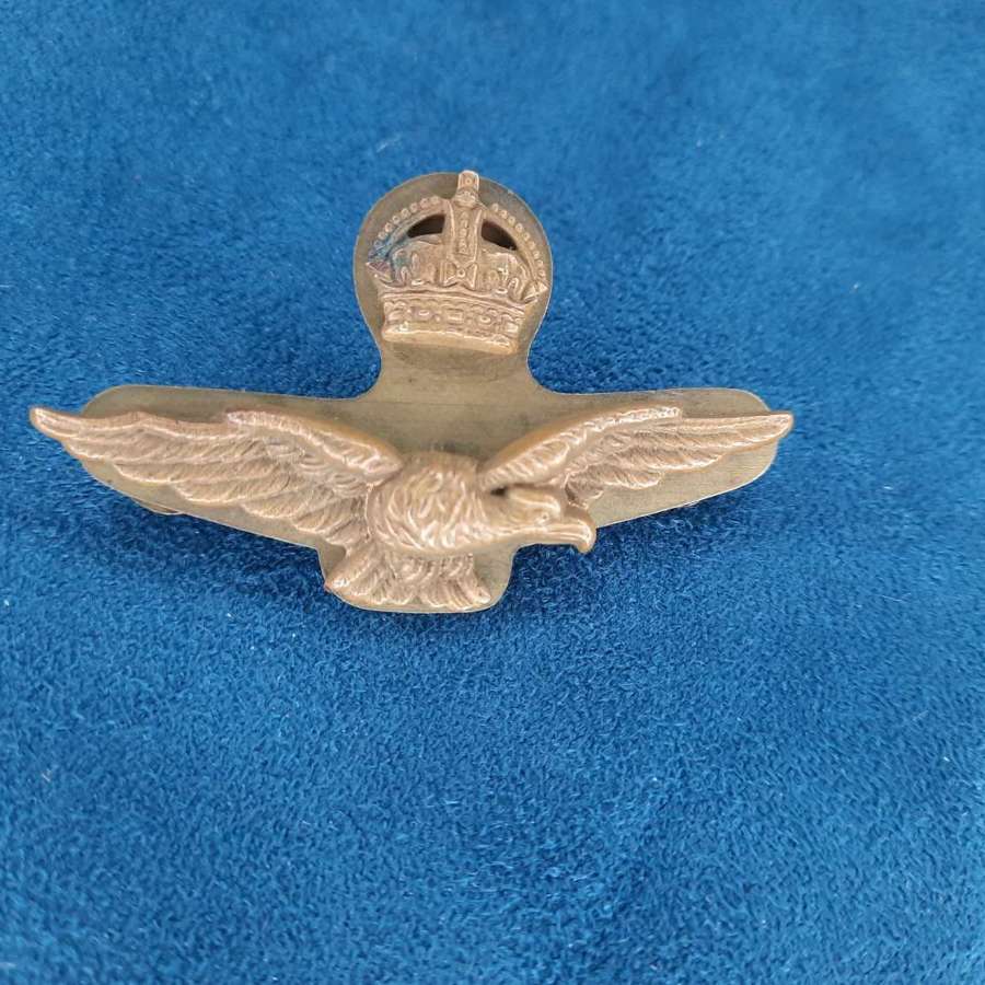 WW2 RAF Officer's Side Cap Badge