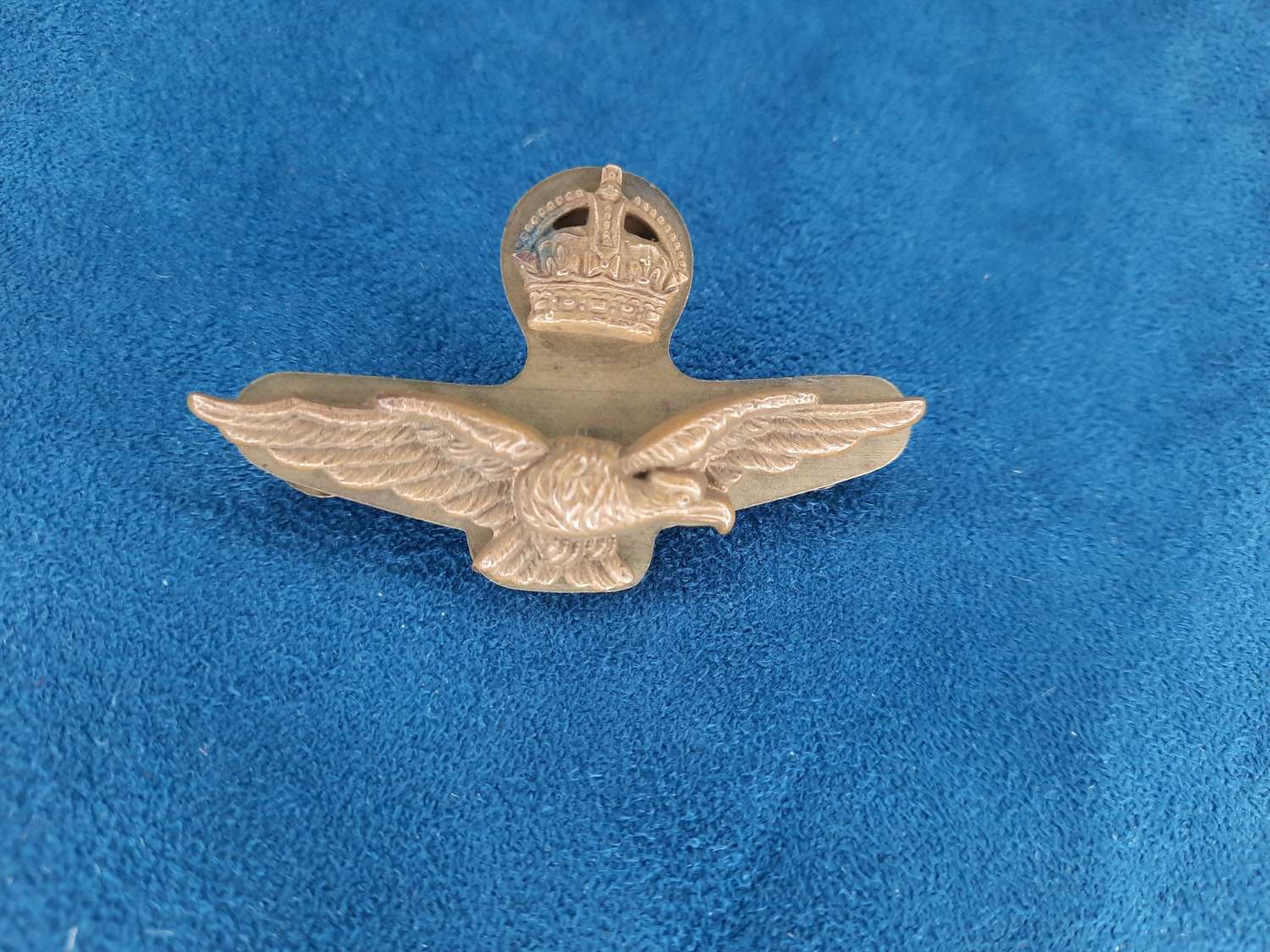 WW2 RAF Officer's Side Cap Badge