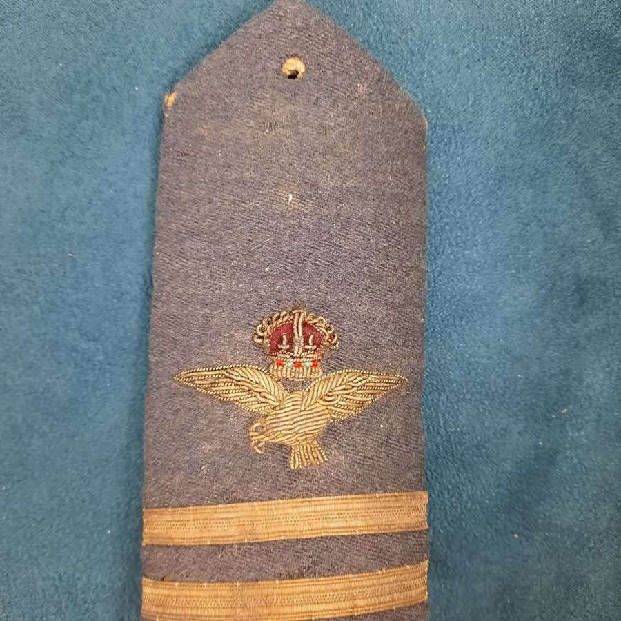 WW2 RAF Flight Lieutenant Mess Dress Epaulet