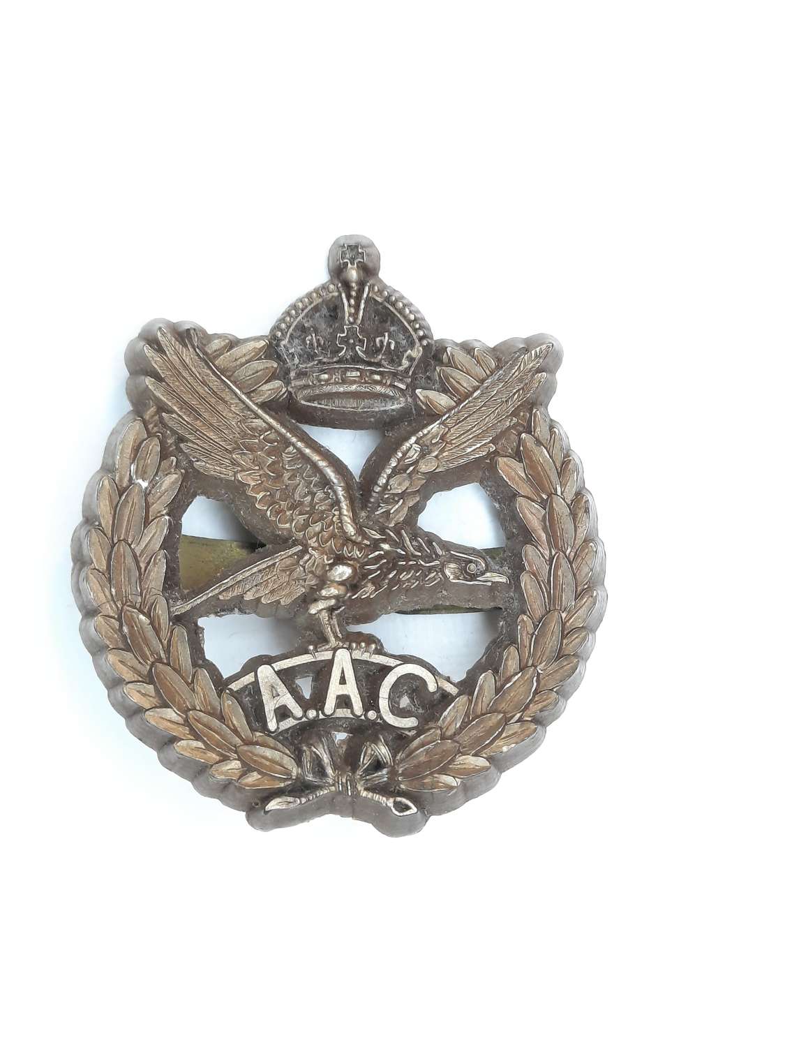 WW2 Army Air Corps Economy Plastic Cap Badge