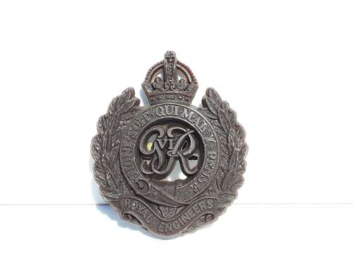 Royal Engineers Plastic Cap Badge