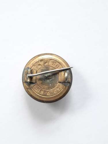 WW2 Bedfordshire Regiment Button Brooch
