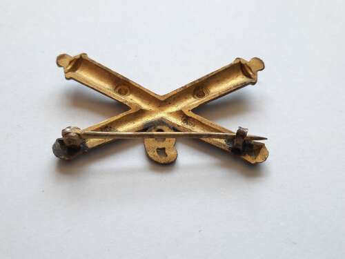 US 6th Artillery Officer's Collar Badge